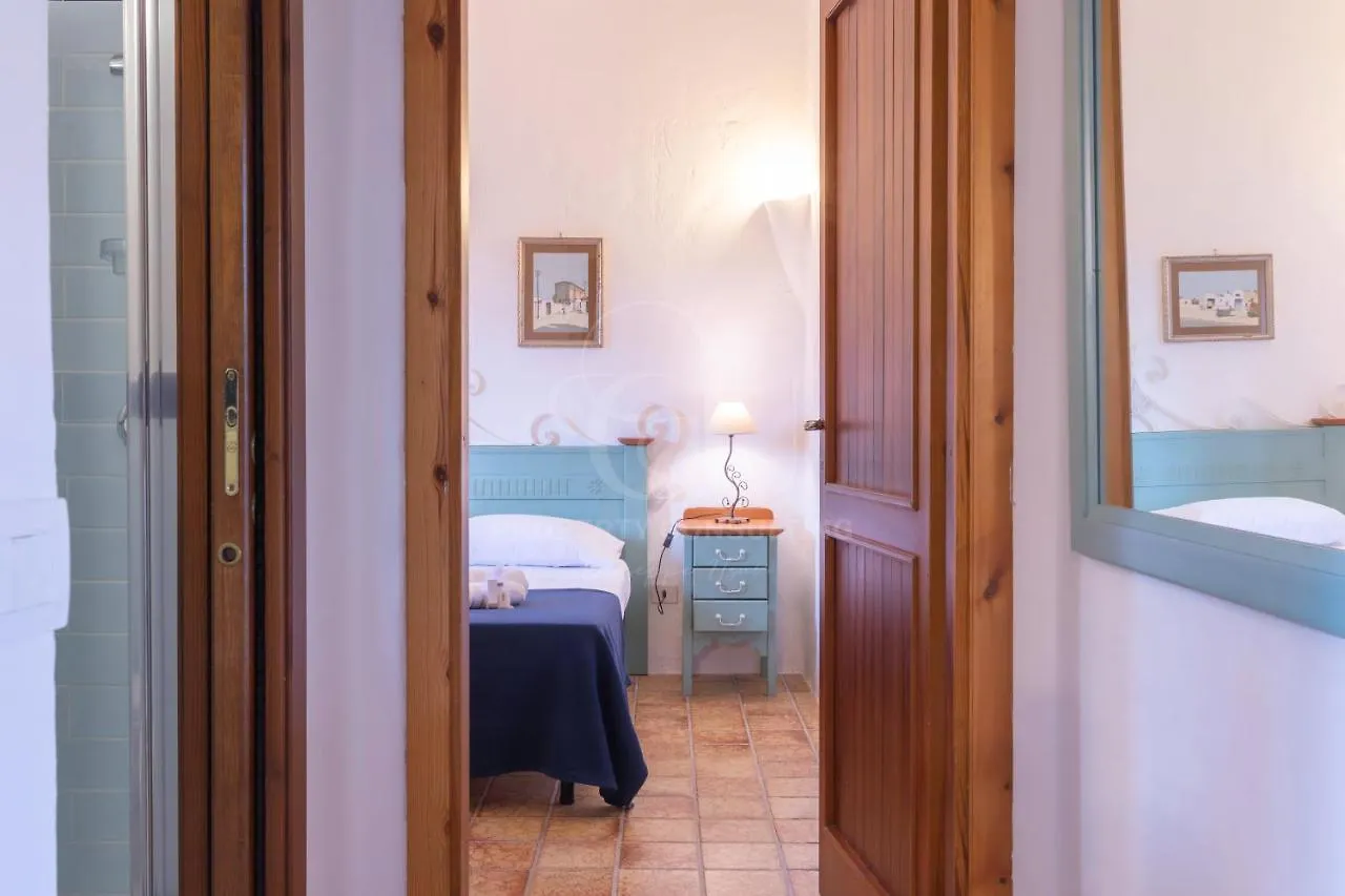 Il Glicine Cala Lupo Lägenhet Stintino